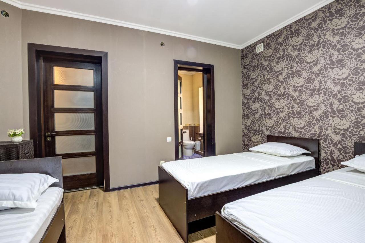 Opera Bed&Breakfast Bishkek Exterior photo